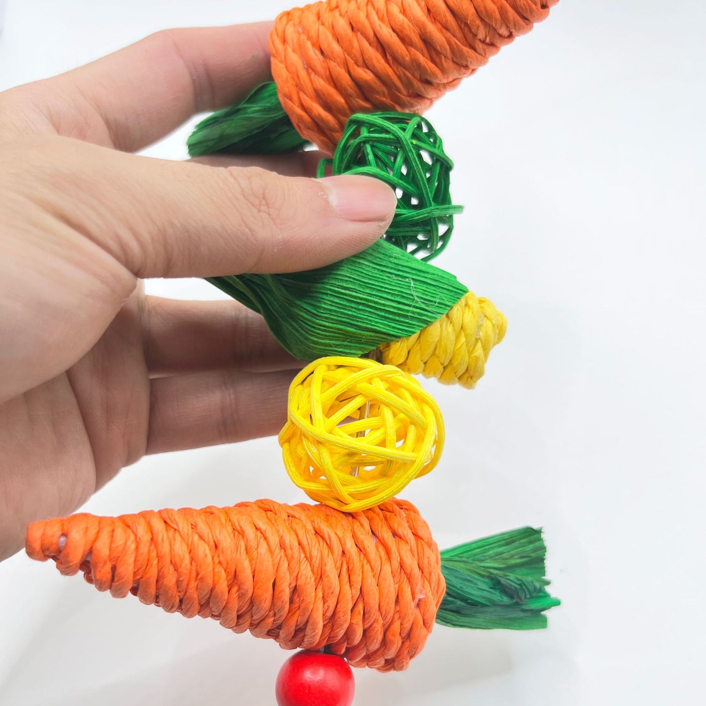 2-Pack Radish Vine Ball Skewers Bird Chew Toy for Parrots, Budgies, Hamsters, Rabbits & Small Pets – Hanging Carrot-Shaped Enrichment Toy with Natural Fibers for Beak Grinding and Mental Stimulation