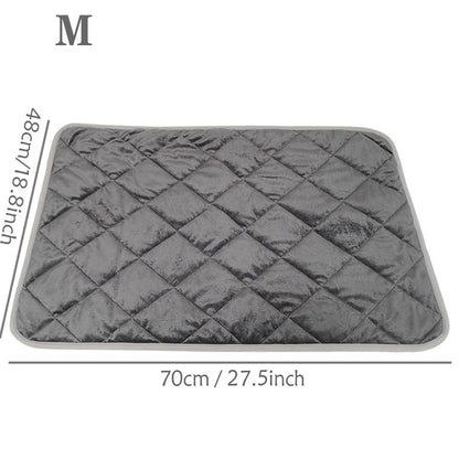 Self-Warming Pet Mat with Heat Reflective Technology for Dogs and Cats Waterproof No Electricity Needed Comfortable Winter Pad for Local Pet Owners(48*70cm)