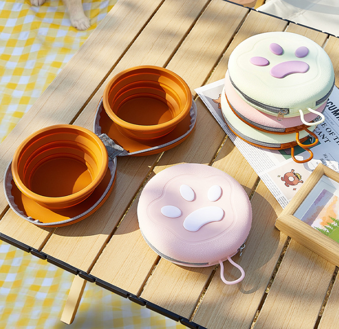 Brown-pink Portable Collapsible Double Pet Bowls for Dogs and Cats - 2x 450ml Food Grade Silicone Travel Feeder with Zippered Paw Carrying Case - Lightweight Outdoor Water and Food Bowl Set